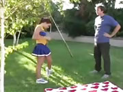 啦啦隊女神露天閉上了眼睛享受著深喉